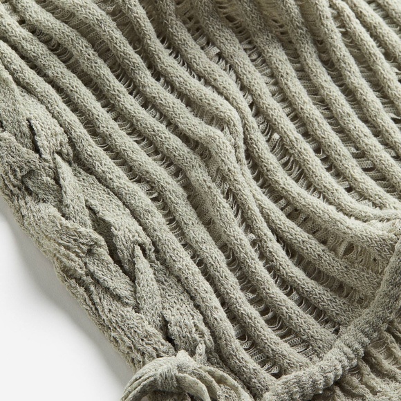 NWT H&M Ladder Stitch Sleeveless Top - Picture 2 of 5